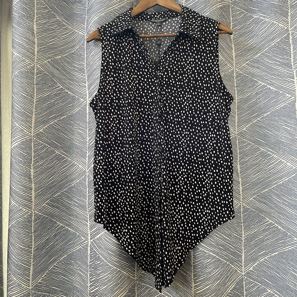 Adrianna Papell sleeveless button up